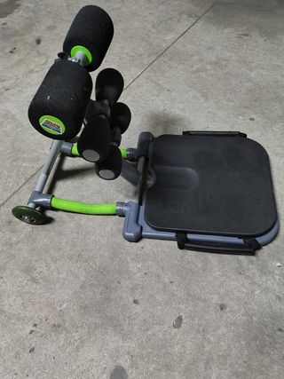 Attrezzo sportivo per addominali