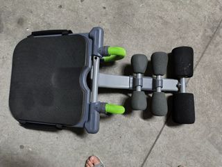 Attrezzo sportivo per addominali