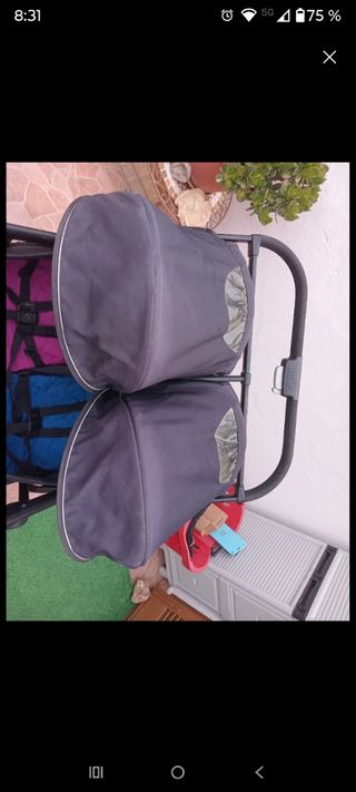 Silla de paseo gemelar Joie