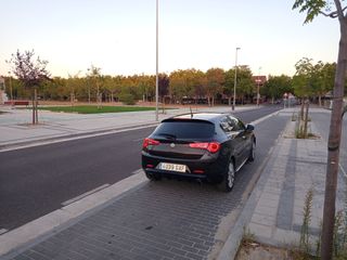 Alfa Romeo Giulietta 2011