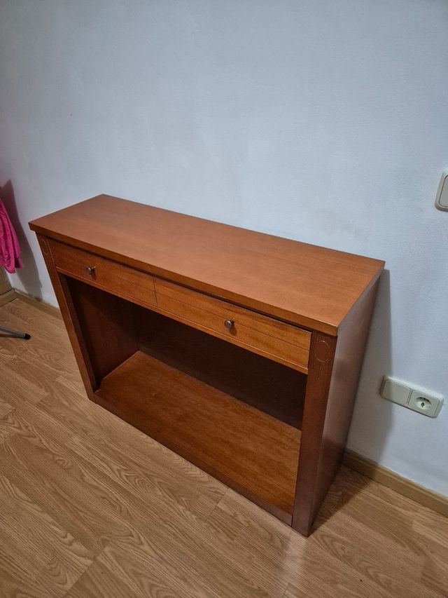 Mesa de entrada de madera con cajón