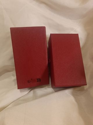 Lote Cartier: Caja para reloj y Bolsade papel