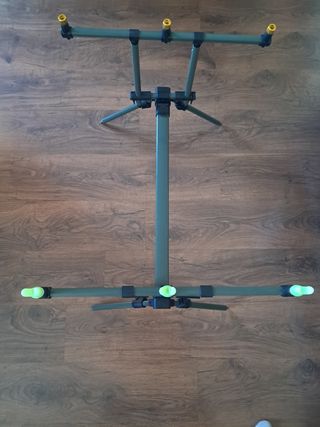 Trípode para cañas de pescar