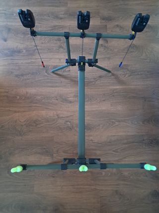 Trípode para cañas de pescar