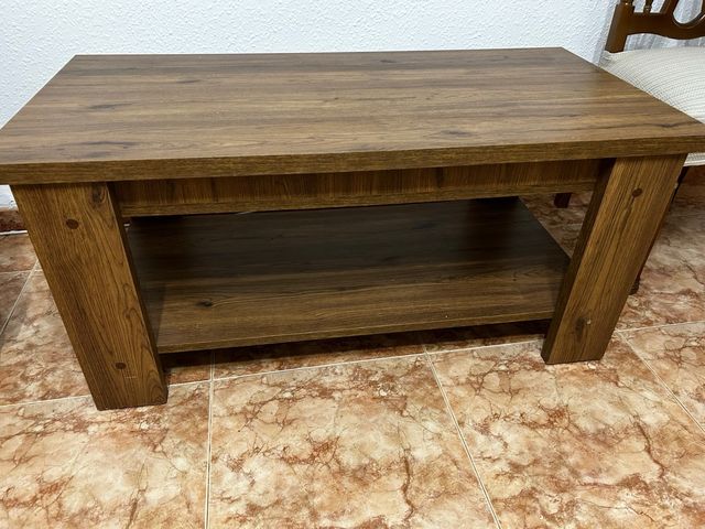 Mesa baja de salón de madera, abatible en altura