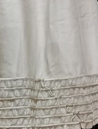 Vestido lencero vintage convine pura seda y encaje
