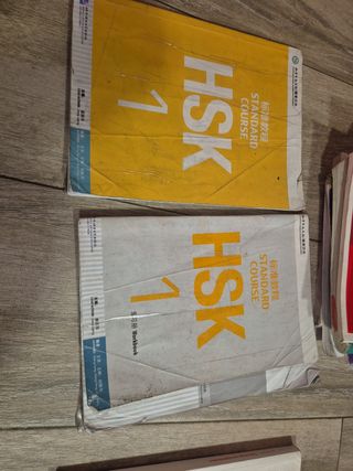 Vendo 10  libros de texto en buen estado de 1° ES