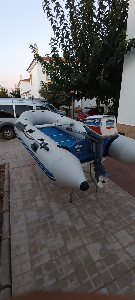 Barca Zodiac Zoom con motor