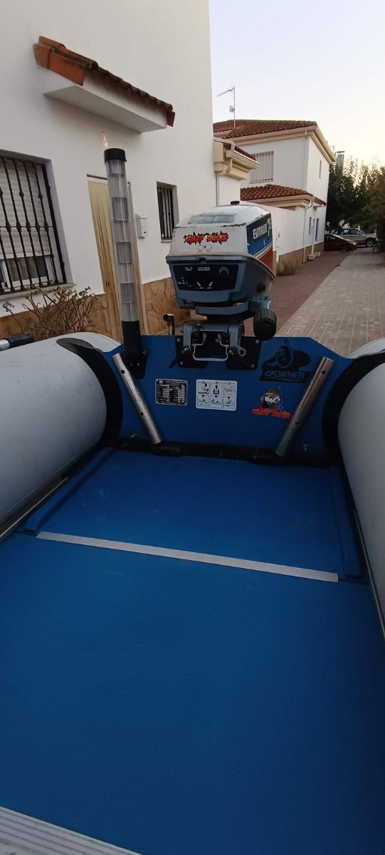 Barca Zodiac Zoom con motor