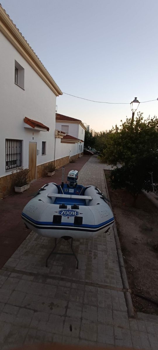 Barca Zodiac Zoom con motor