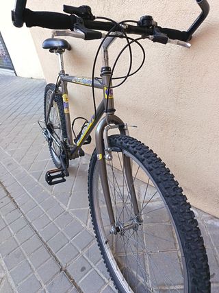 Bicicleta BTT McKinley 26"