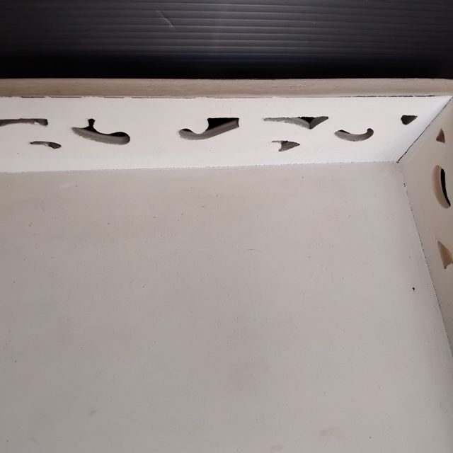 Tabuleiro decorativo em madeira branco