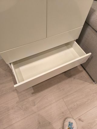 Mueble auxiliar blanco de madera