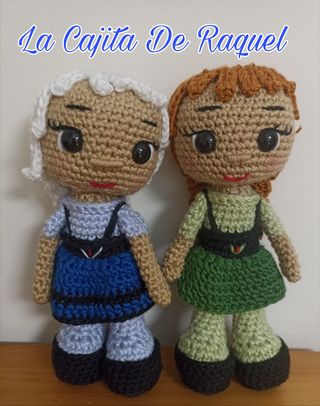 Dos muñecas amigurumi princesas Frozen 