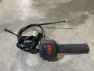 Mando derecho + cable gas KTM Duke 125/390