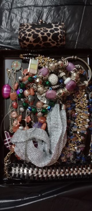 Lote Bisutería Vintage Multicolor y Plateada