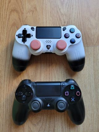 Pack PS4 Pro 1TB + 2 Mandos + 3 juegos