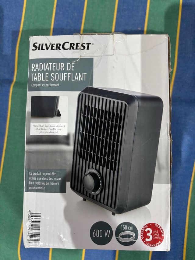 Calefactor pequeño negro