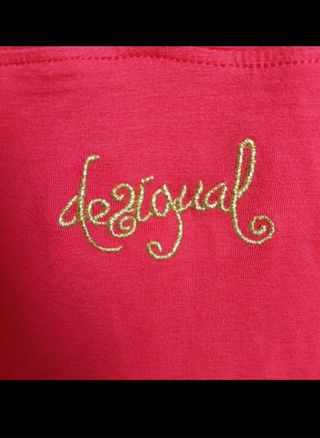 Camiseta Desigual Estampada Roja Talla M