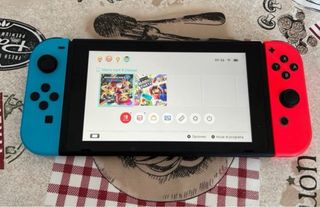 Nintendo Switch Rojo y Azul