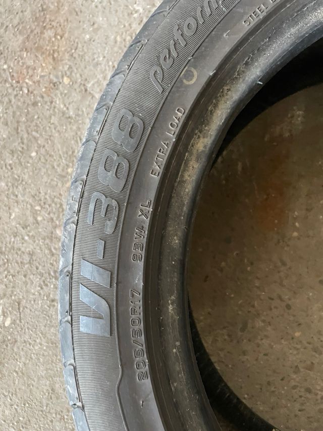Neumáticos 205/50R17