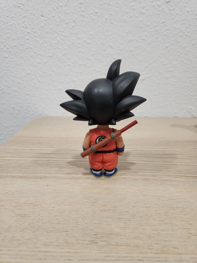 Figura Goku Niño