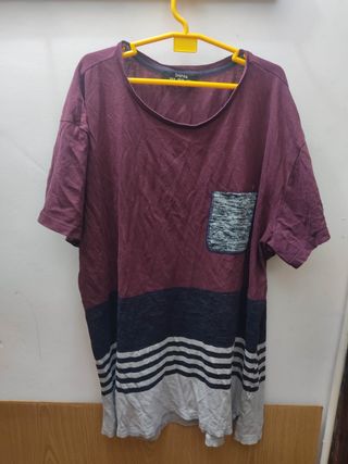 Camiseta Bershka Morada Talla M - gratis