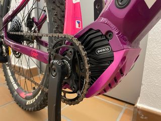 Bicicleta Eléctrica E-GUERA Morado/Rosa