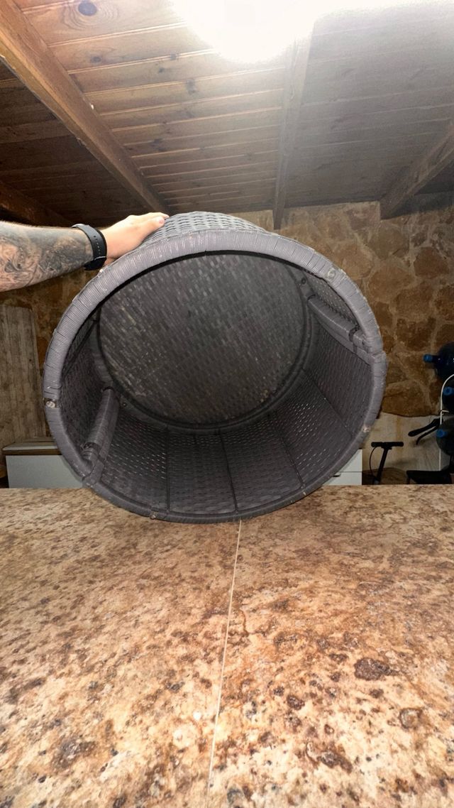 Tavolo da giardino/terrazza rotondo in vimini