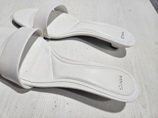 Sandalias Mango Tacon Bajo Blancas