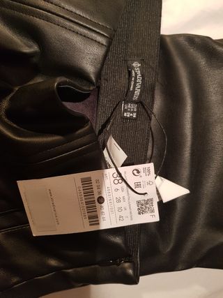 Pantalones polipiel Stradivarius negros