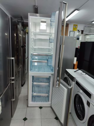 NEVERA MARCA AEG INOX A++ 200X60CM CON GARANTÍA 