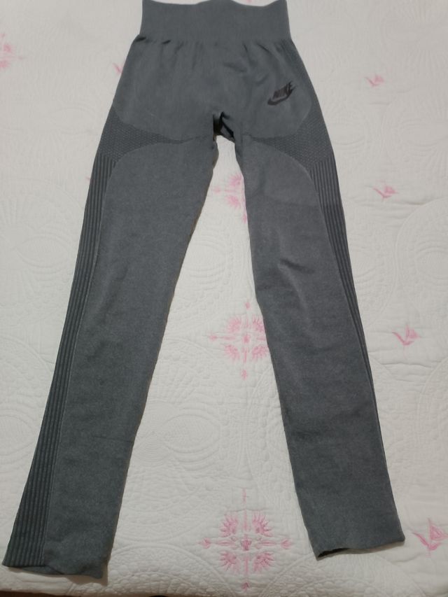 Leggings Nike grises Talla L