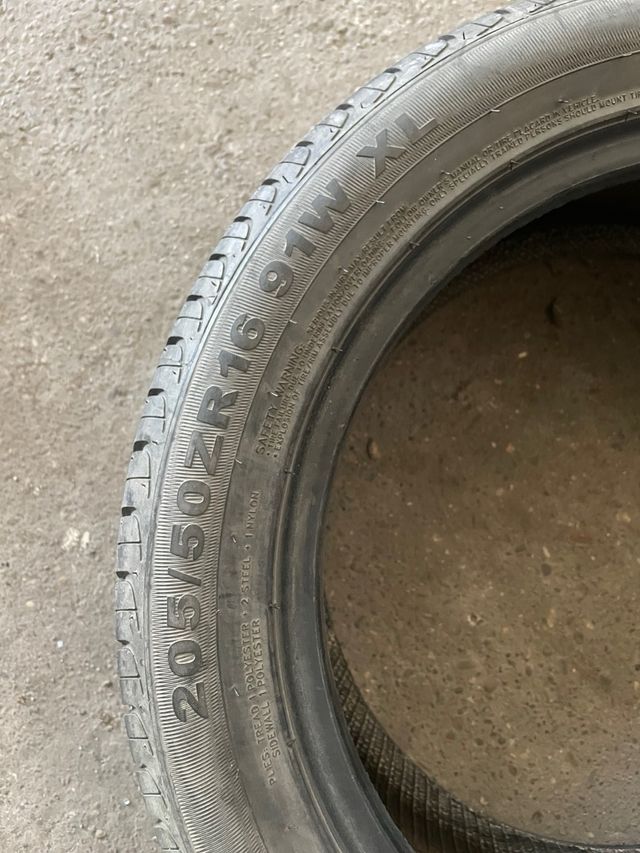 Neumáticos 205/50ZR16