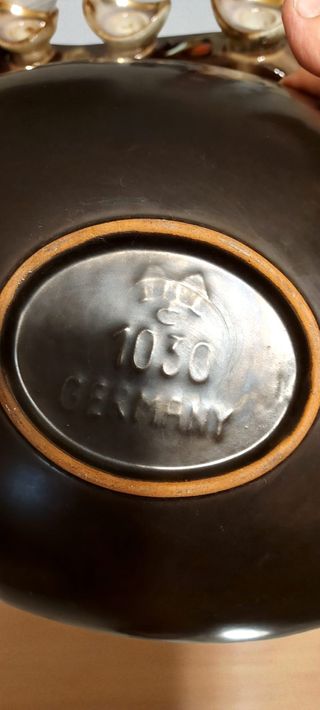 Centrotavola e portacandele in ceramica