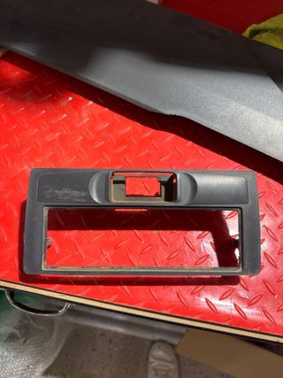 Moldura consola Nissan Terrano