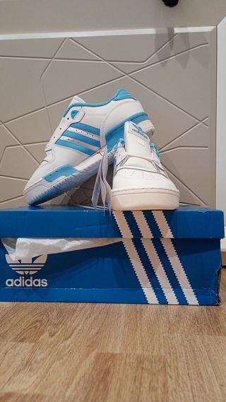 Adidas Rivalry Low J Blancas y Azules