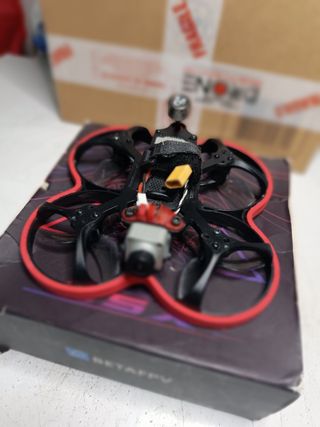 Dron BetaFPV 95X V3 dji Vista con baterías, hoy