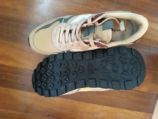 Zapatillas Victoria Beige y Verde Talla 40