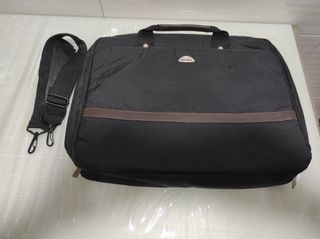 Maletín Negro para portátil 