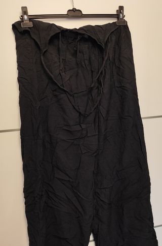 Mono negro tirantes cruzados Lefties