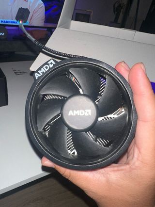 Disipador CPU, Memorias RAM 16GB, Ventilador NZXT