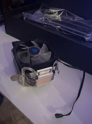 Disipador CPU, Memorias RAM 16GB, Ventilador NZXT