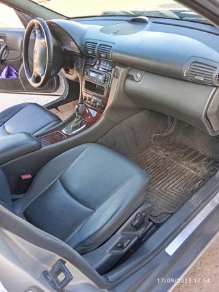 Mercedes-Benz Clase C 2004