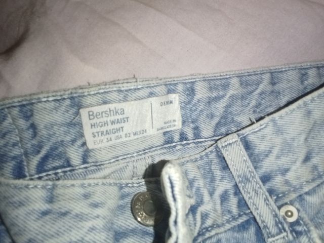Pantalones vaqueros Bershka High Waist