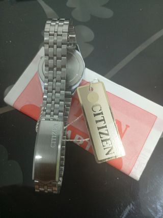 Reloj Citizen Digital Retro Plata