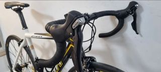 Bicicleta Scott CR1 Carbono 