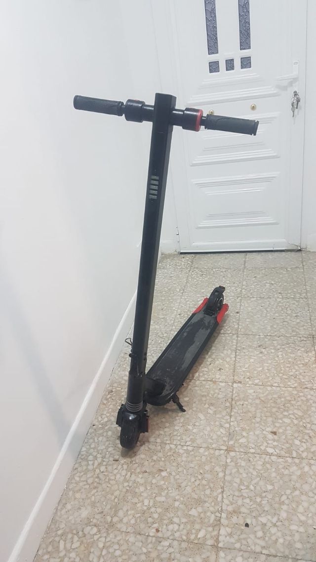 Patinete Eléctrico Negro