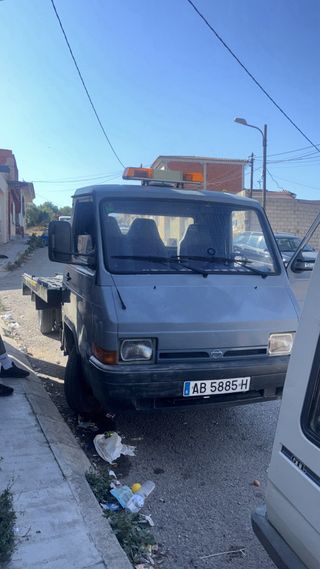 Nissan Trade 1987