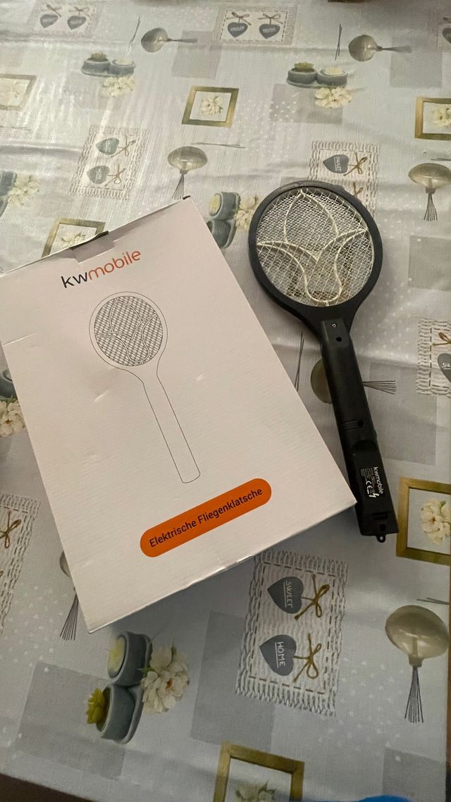 Raqueta Eléctrica Kwmobile